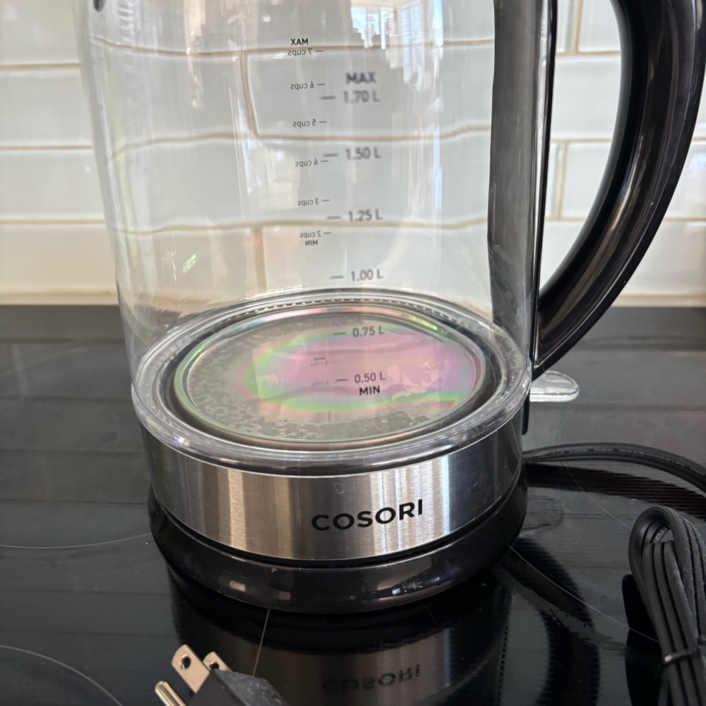 Cosori Electric Glass Kettle with Black Handle - Picture 2 of 10